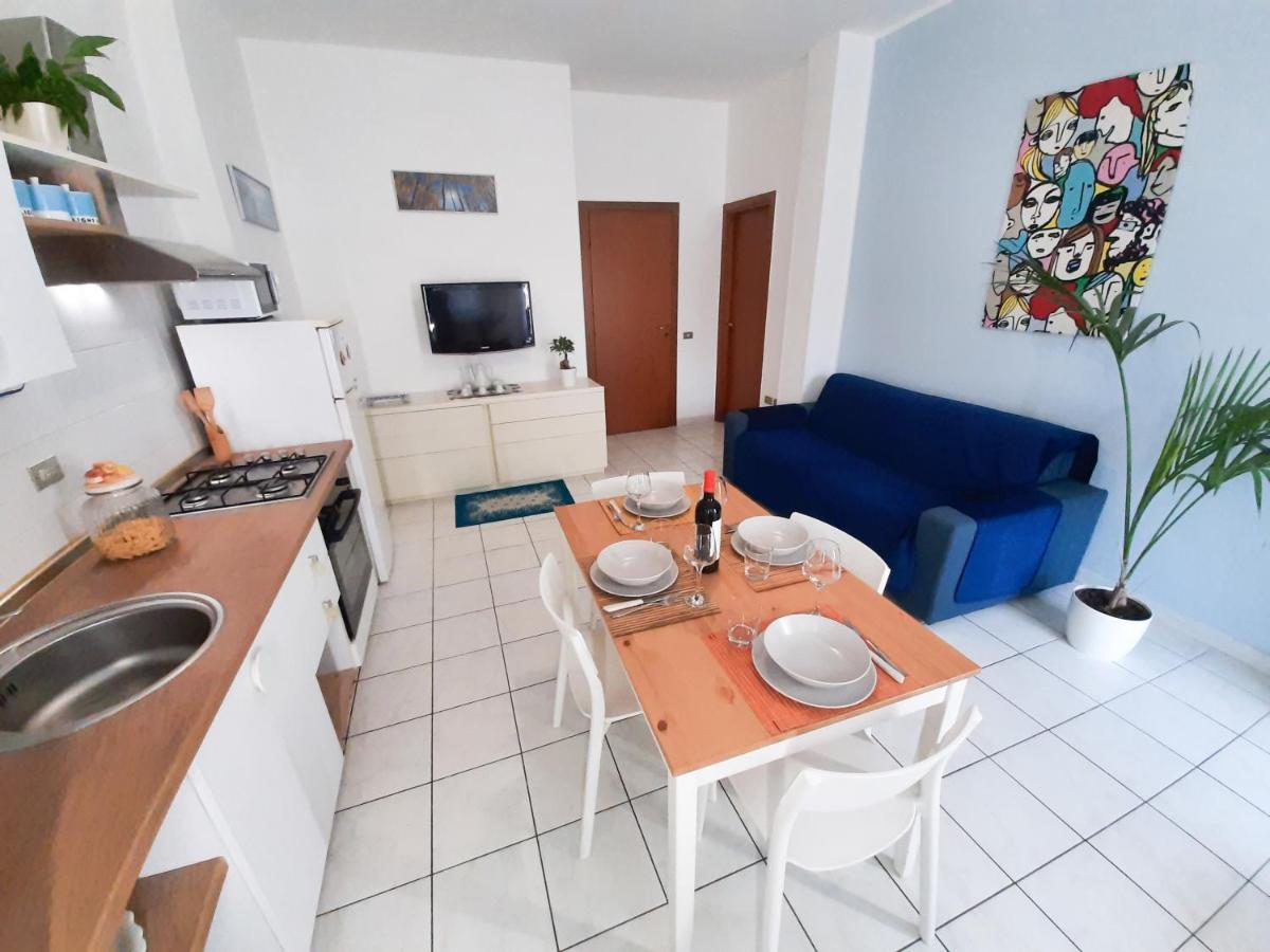 Al Mare Da Nonna Me' Apartamento Porto SantʼElpidio Exterior foto