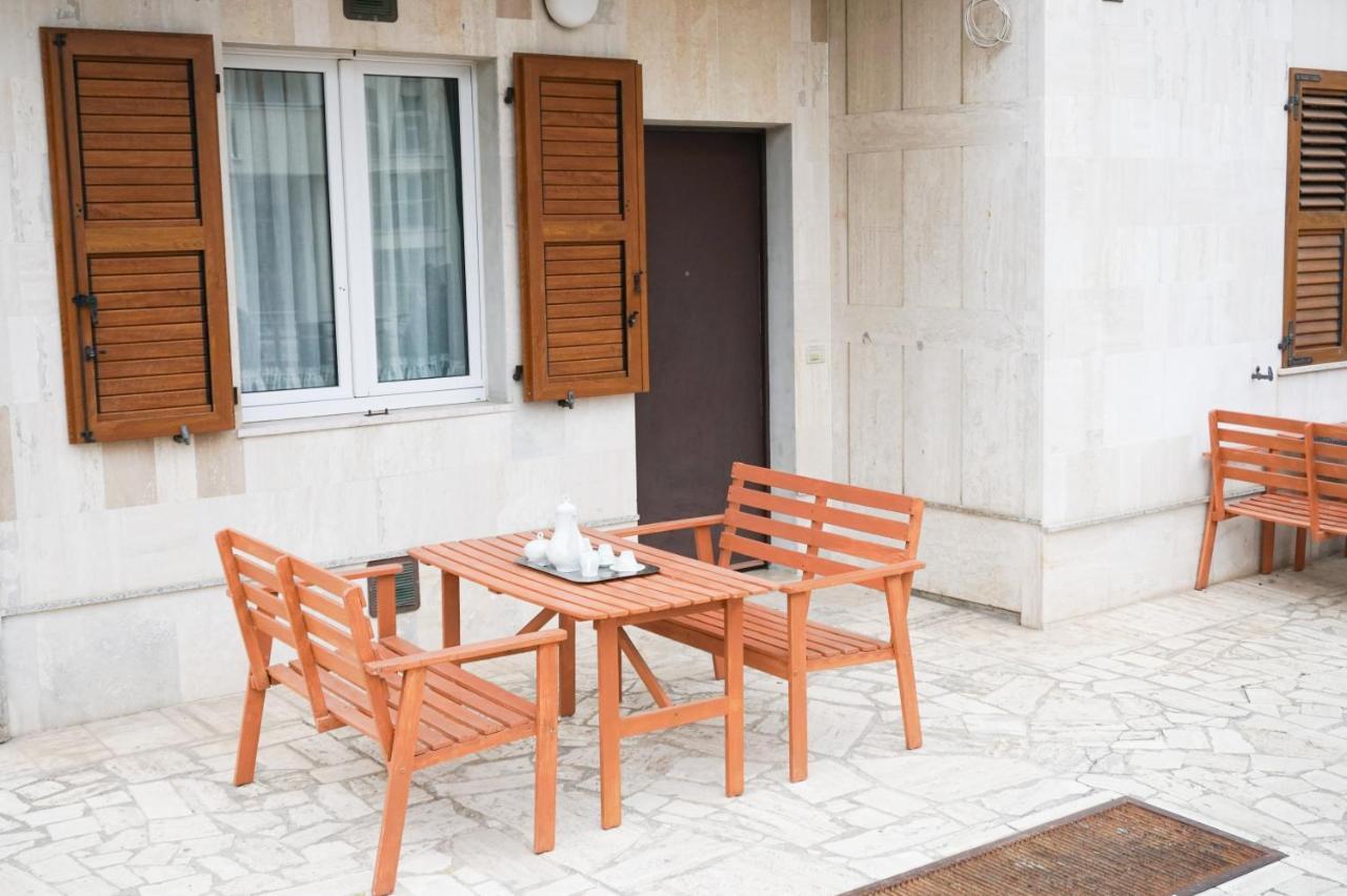 Al Mare Da Nonna Me' Apartamento Porto SantʼElpidio Exterior foto