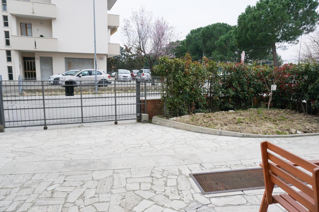 Al Mare Da Nonna Me' Apartamento Porto SantʼElpidio Exterior foto